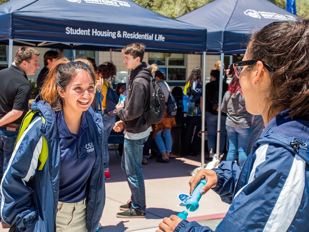 Students at Student Housing and Residential Life event