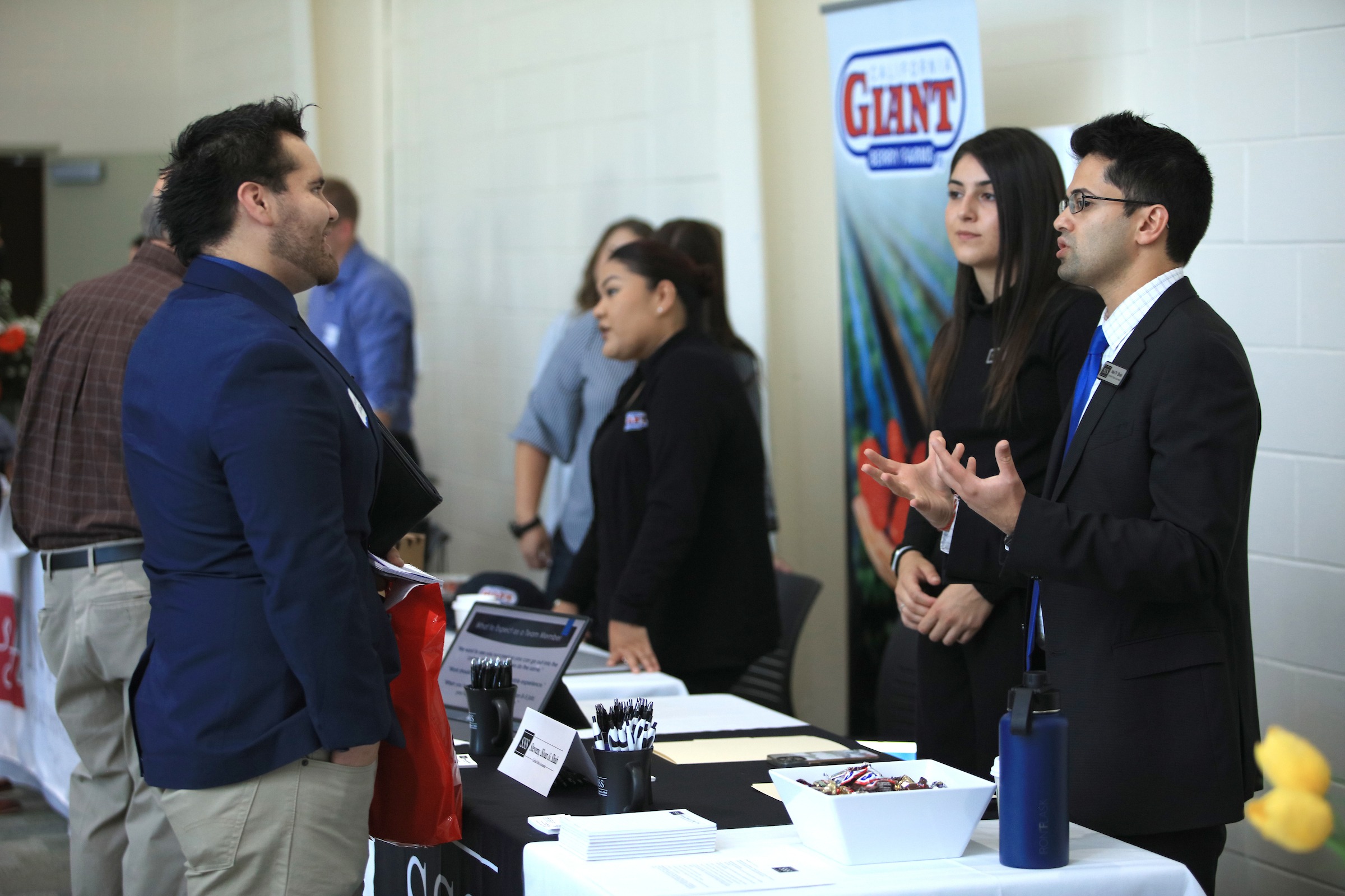 Student meeting employer at Accounting Networking Event 2022