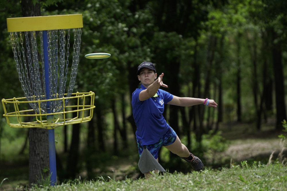 CSUMB student playing disc golf